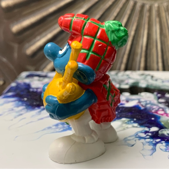 Scottish Smurf Bagpipes Figurine Vintage Toy Figure Peyo - Picture 5 of 10